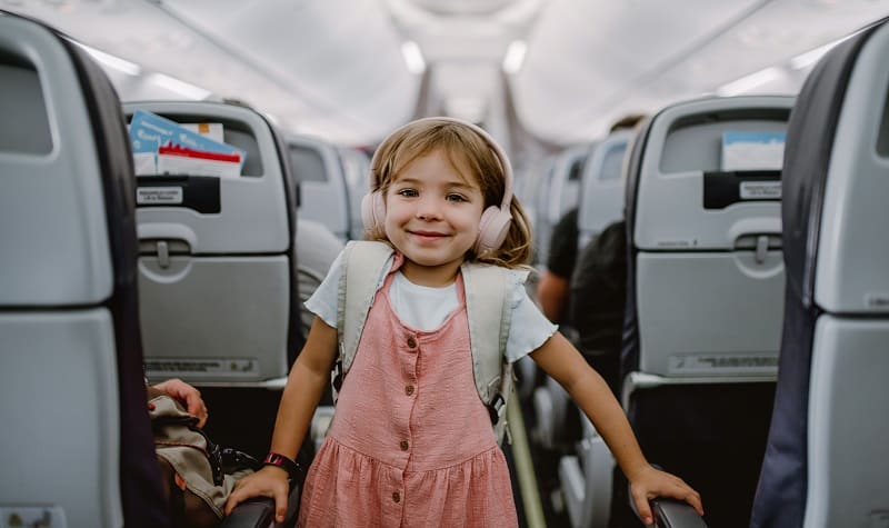 Idées pour occuper les enfants en avion