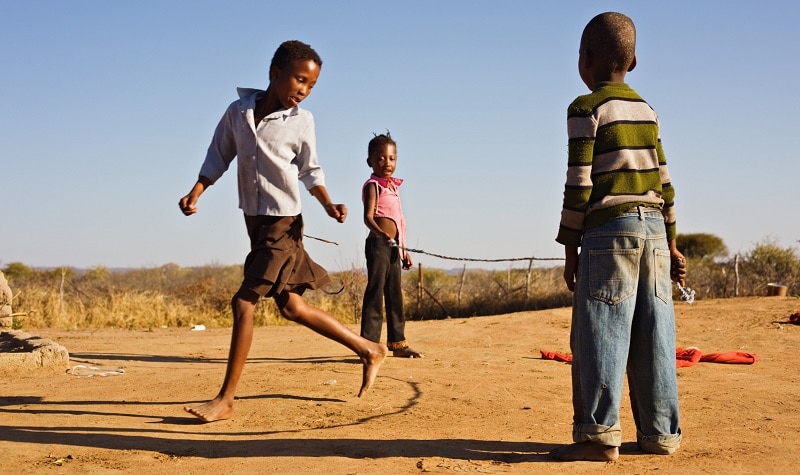 Enfants Jouer Maison Enfants Jouer à l'extérieur Maroc