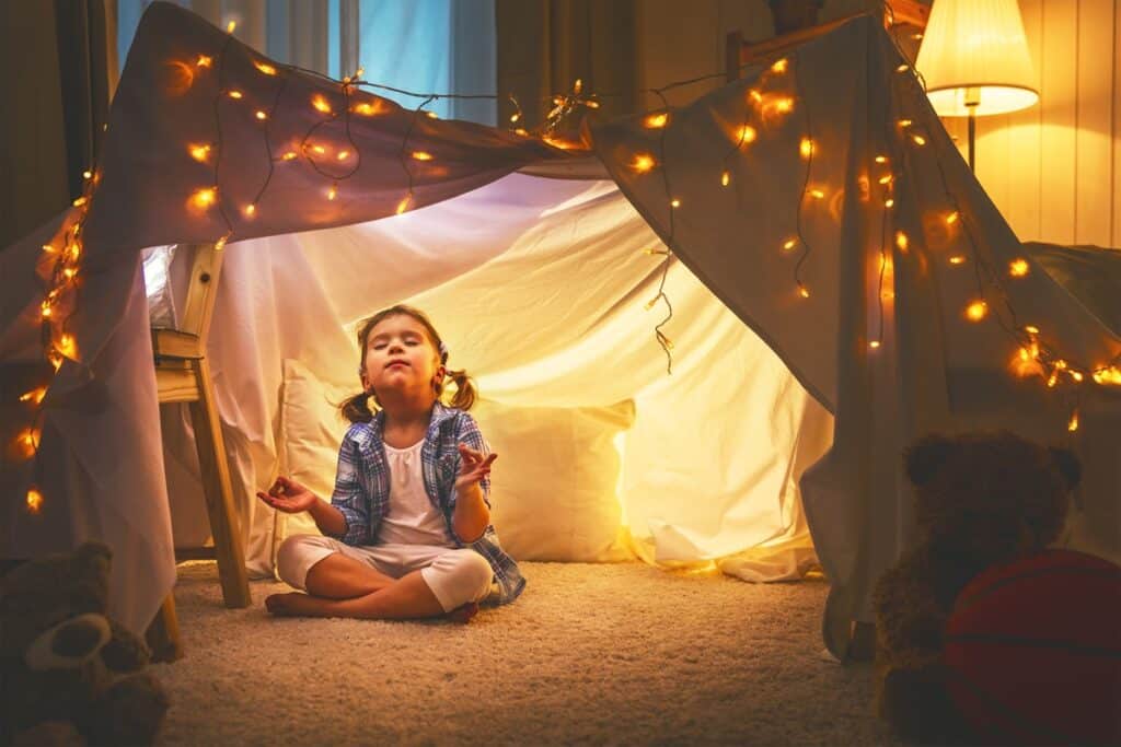 enfant méditation avant le coucher