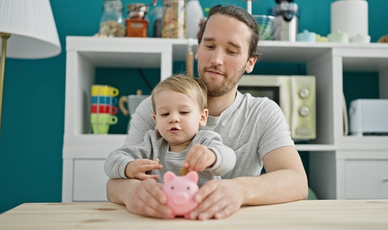 Comment une simple tirelire peut-elle enseigner la valeur de l’argent aux enfants